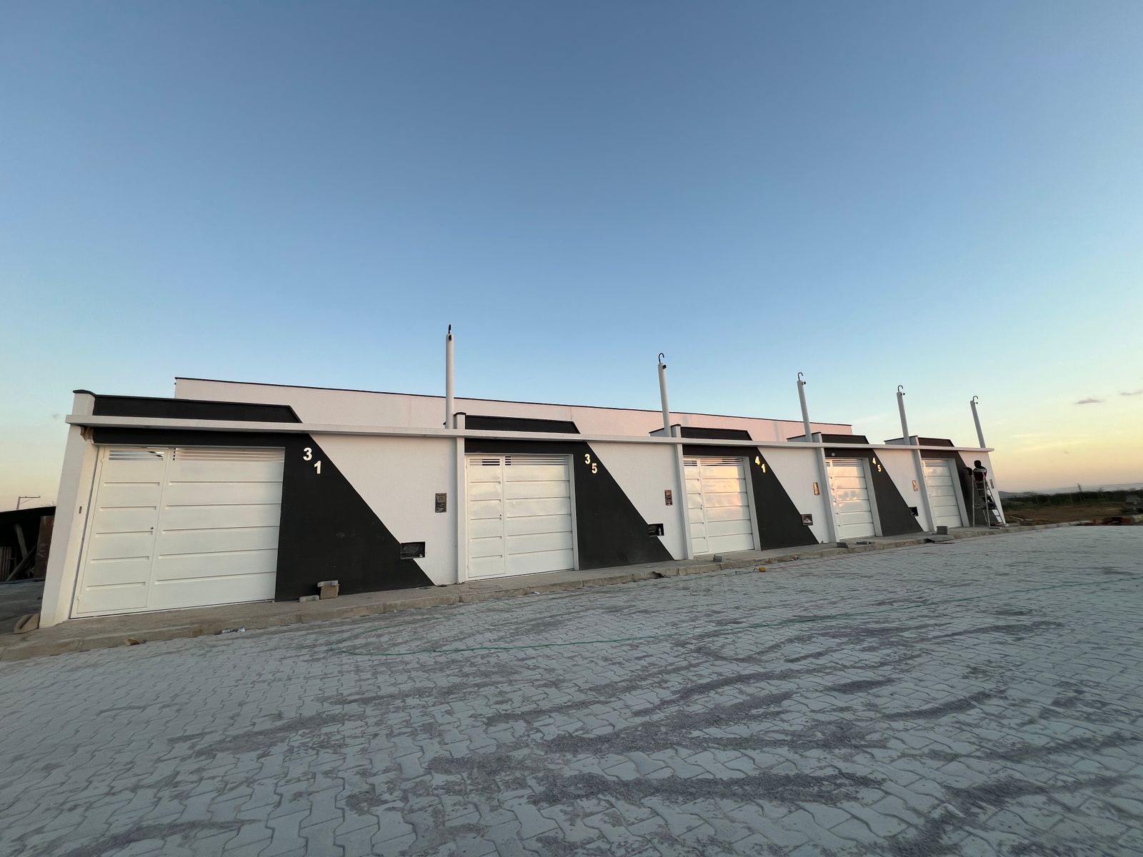 Casas construídas para vender em linha